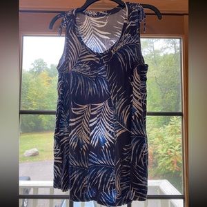 A Pea in The Pod - Nursing Tank - Size M, runs large